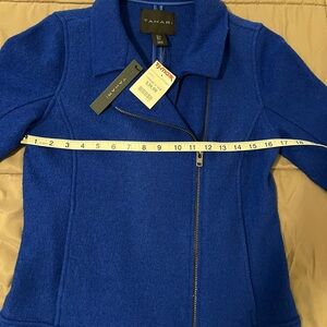 Tahari Women's Royal Blue Blazer